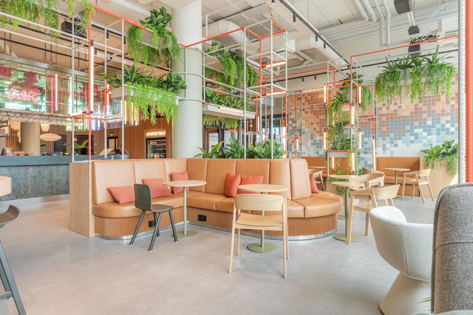 Comfort Helsinki Airport Hotel 3*